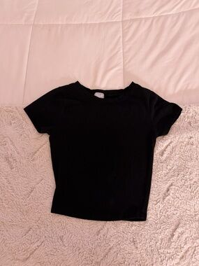 Tilly's Black Short Sleeve